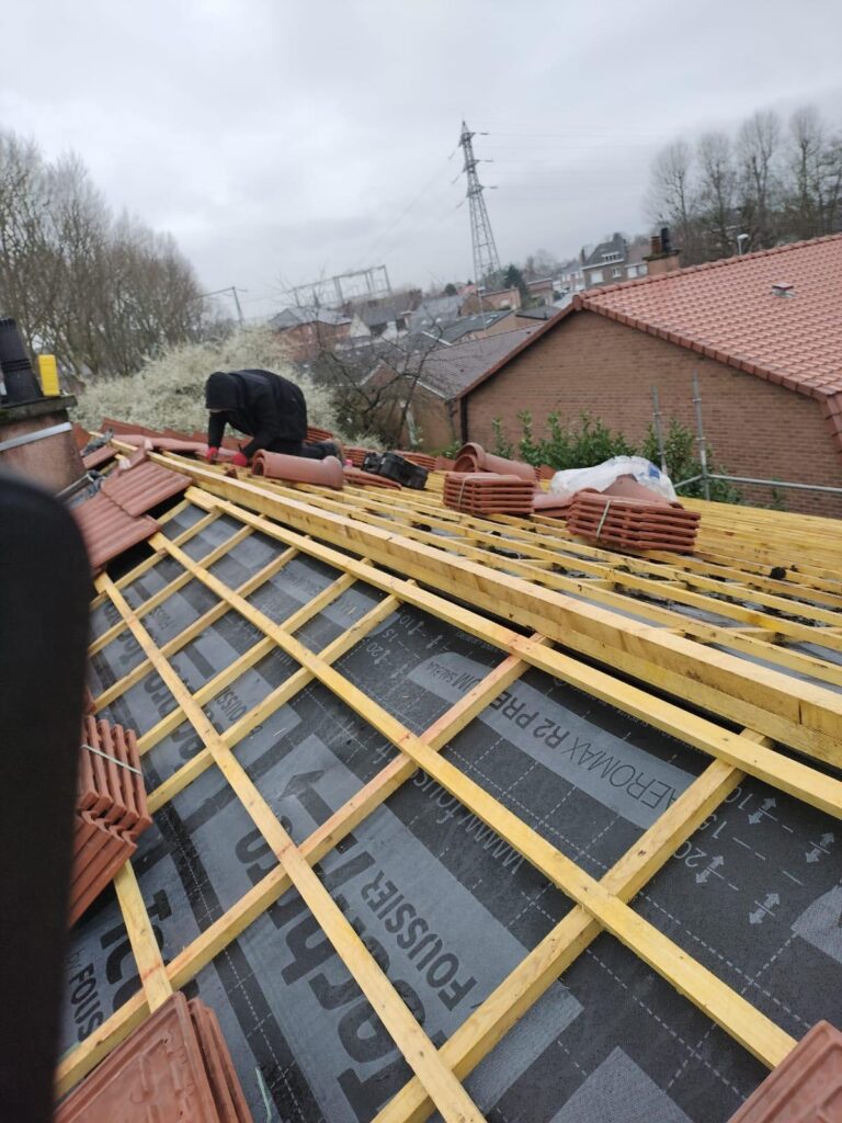 chantier toiture - granit et ardoise