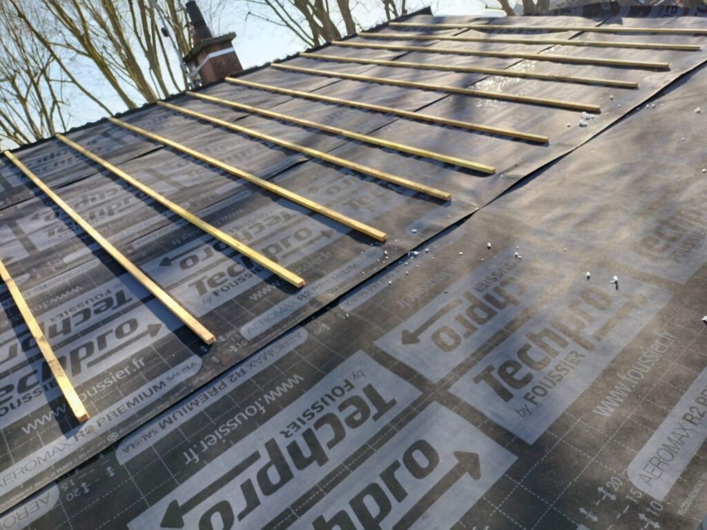chantier toiture - granit et ardoise