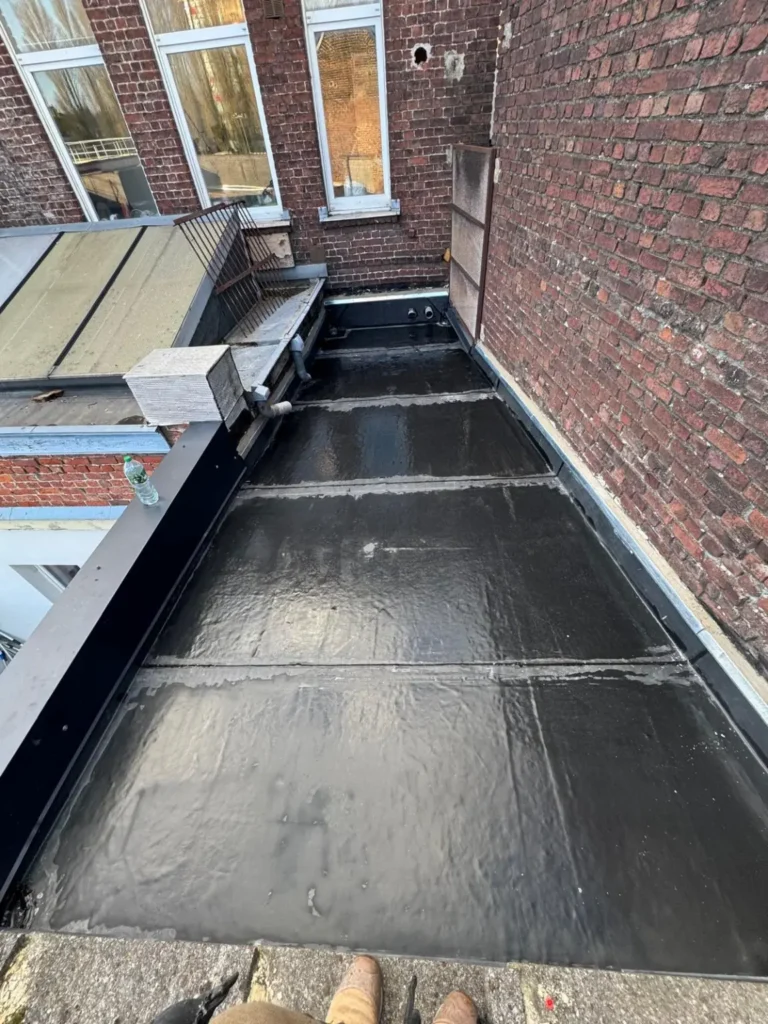 Toiture d’extension rénovée en membrane EPDM