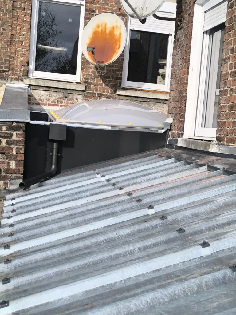 Vue d’ensemble de la toiture transparente terminée à Roubaix